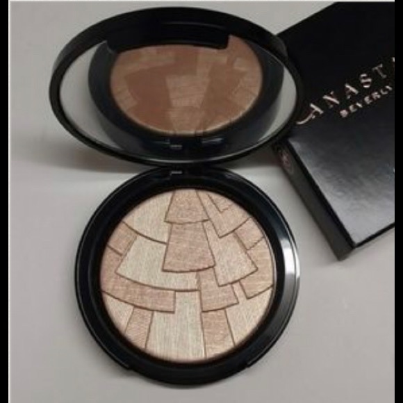 SO HOLLYWOOD🔥Anastasia Beverly Hills Illuminator - Picture 3 of 8